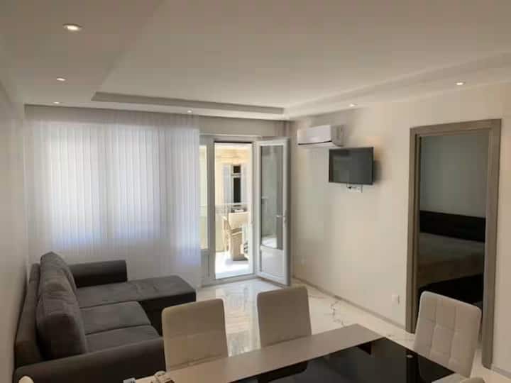 2 Pièces Avec Grand Balcon 5 Min De La Croisette - Cannes