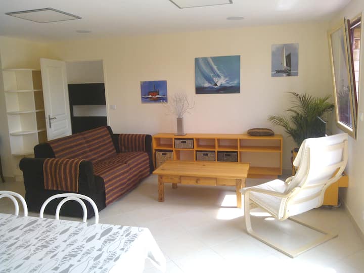 Maison Avec Jardin Et Terrasse Clos De Murs. - Courseulles-sur-Mer