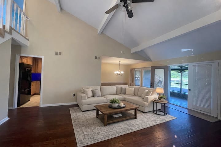 Welcome To The Serenity Suite - Augusta, GA