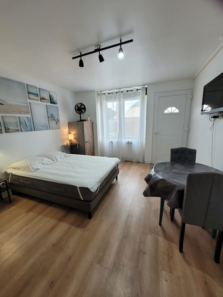 Studio Cosy Avec Terrasse à 2 Min De La Mer–2 Pers - Grandcamp-Maisy
