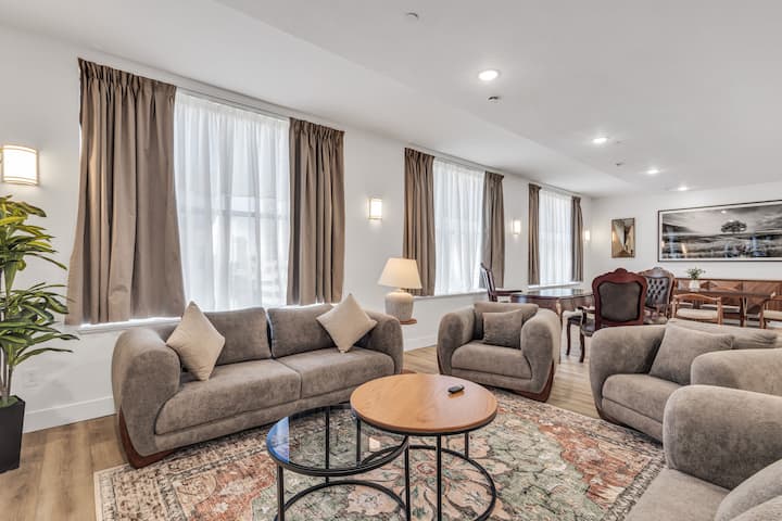 Downtown Indy Grand Flat 2,800 Sqft- Flat 7 - Indianapolis