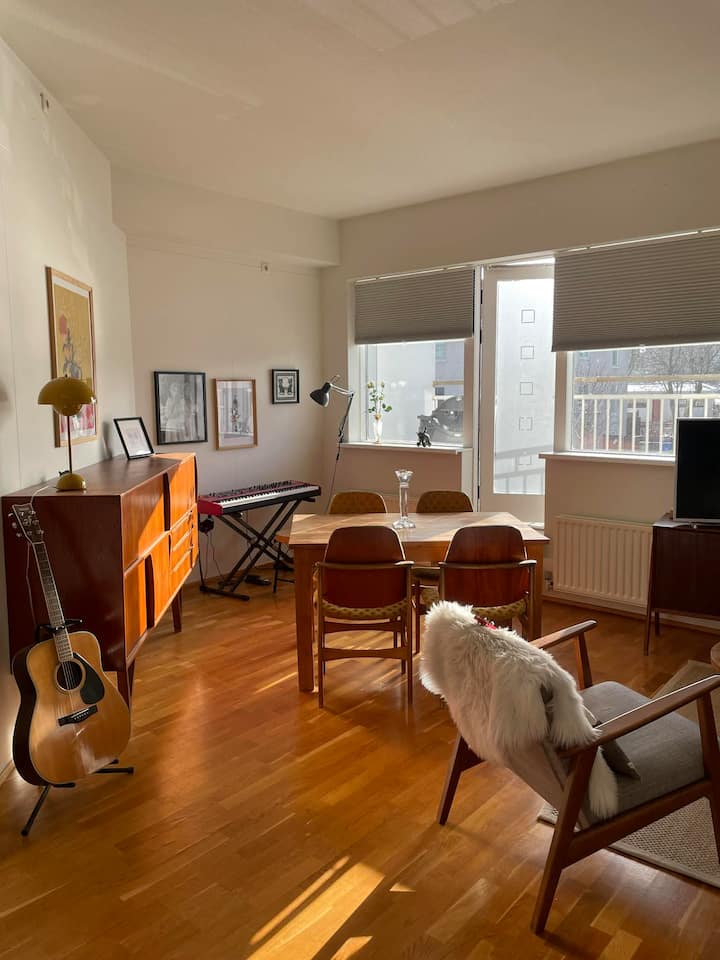 Perfect Quiet Location 5 Min Walk Downtown - Reikiavik