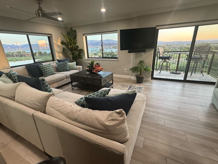 Penthouse - Lake Views - Walk To Bridge & Channel - Lake Havasu City, AZ