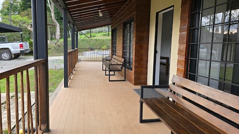 Popular Airbnb listing: Country house to discover Guatapé and Oriente in Marinilla