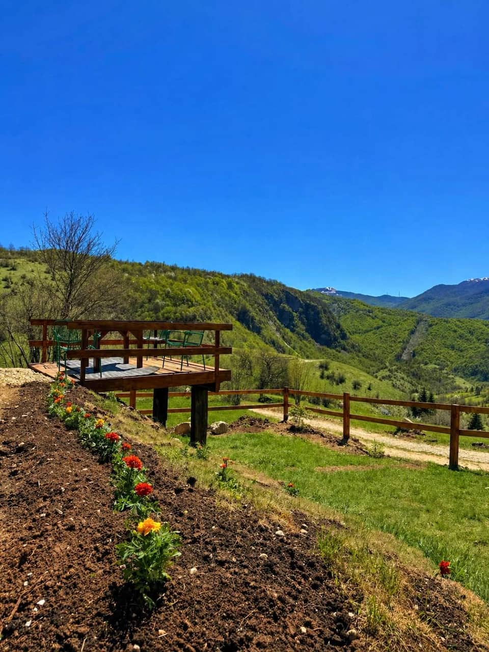 A hand-built cabin above a Montenegrin canyon, Pošćenje, Montenegro, photo 10 of 10