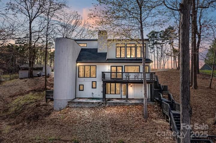 Modern Lake House - Mooresville, NC