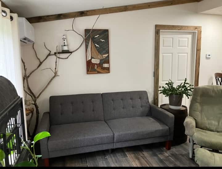 Driftwood Cottage - Lake Milton, OH