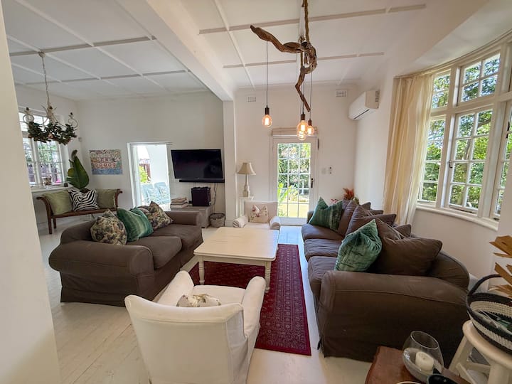 Period Home (100 Years) With Modern Amenities - Durban