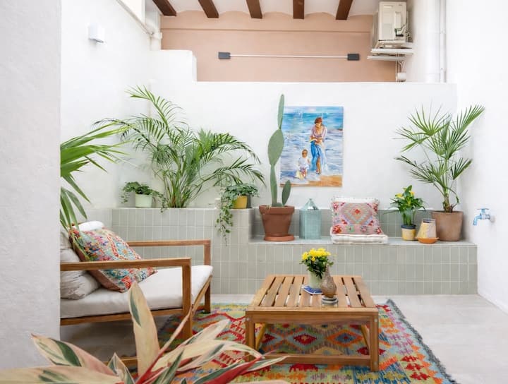 Beach Walk · City 20 Min · Beautiful Private Patio - Valencia
