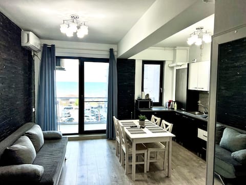 Top Airbnb: AparBetto 3 Bedrooms Mamaia North in Năvodari