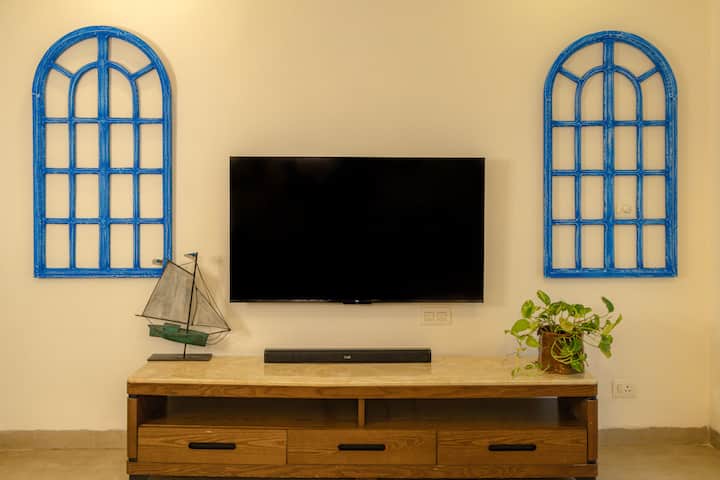 Living room 1 image 8