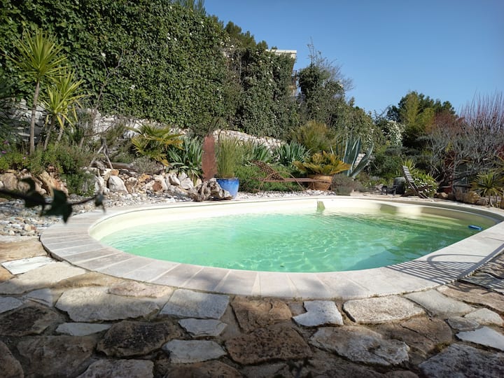 Charmant Logement T2 Spacieux Avec Extérieur - Carnoux-en-Provence