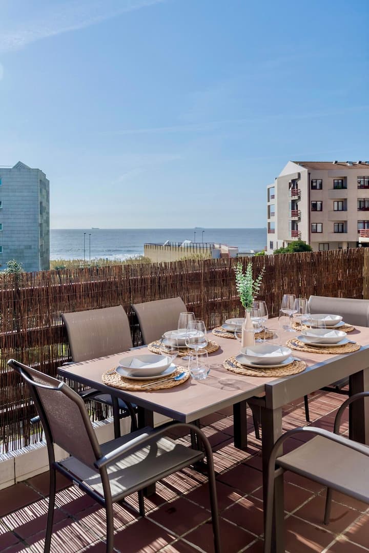 Spacious Seafront Residence - Family Friendly - Oporto