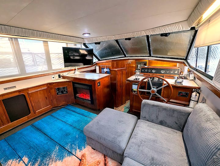 Strictly Pleasure | Unique Yacht Stay In The Keys - Stock Island, FL