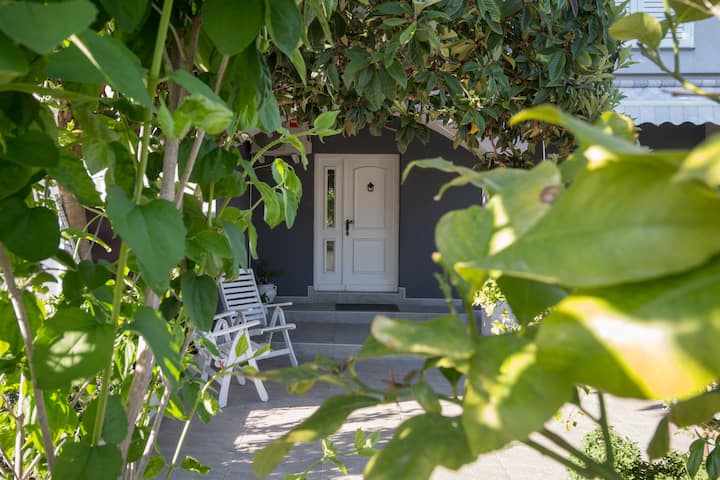Holiday House Zaton- Master Suite - Zaton