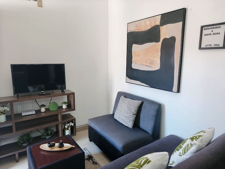 4 Huéspedes/cocina/ac/self Check-in/zona Uniplaza - Santa Rosa de Copán
