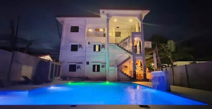 Junie Pension House - Moalboal