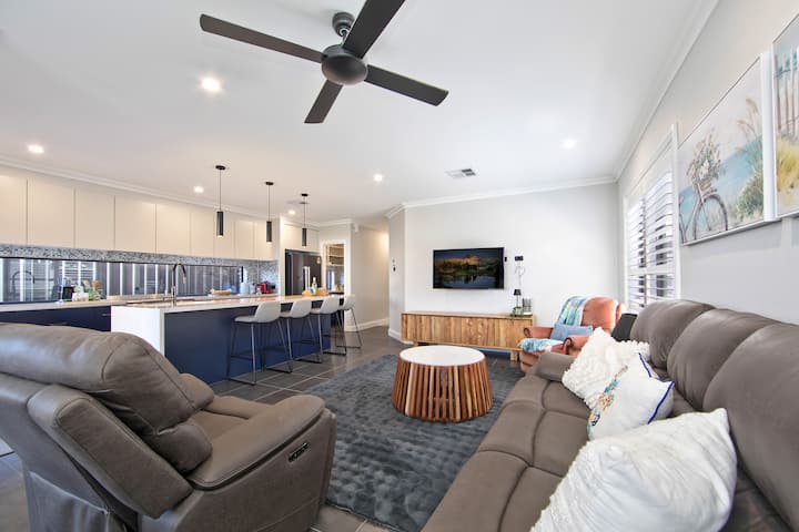 Peaceful 4bdrm Retreat | Lake Access I Bbq - Newcastle