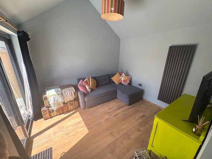 The Cabin At Woodside - Devon