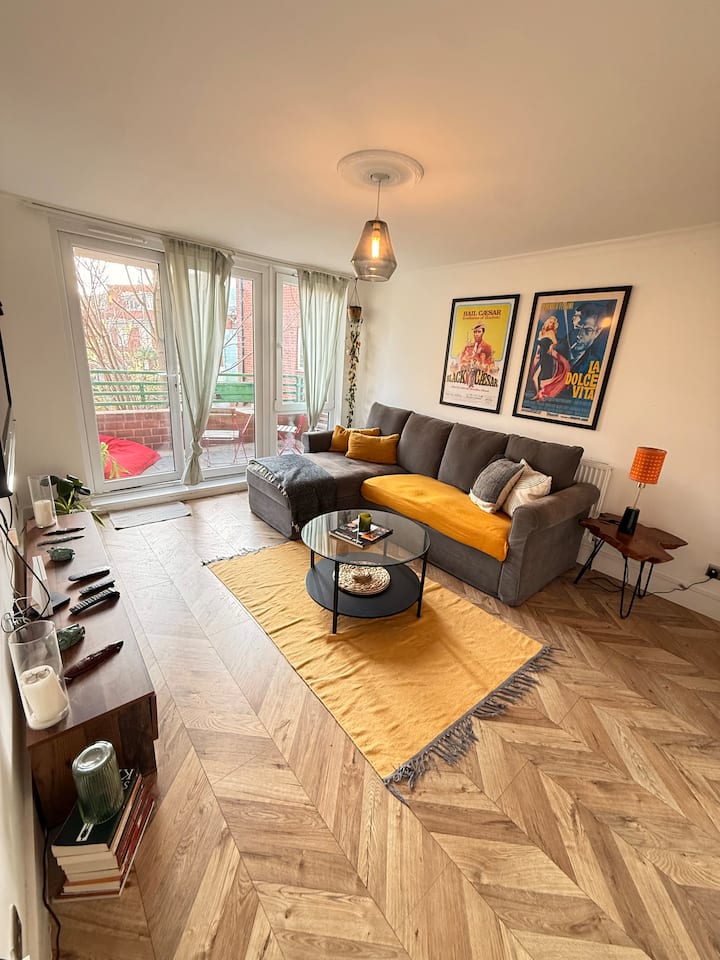 1br Flat W/ Balcony/ Whole Flat - Greenwich