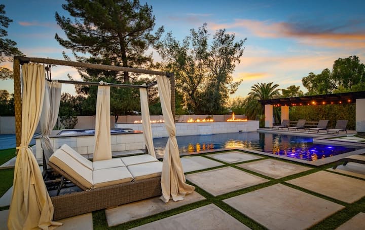 Scottsdale Luxury w/ Pickleball, Pool, Spa, Golf - Arizona