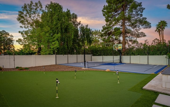 Scottsdale Luxury w/ Pickleball, Pool, Spa, Golf - Arizona
