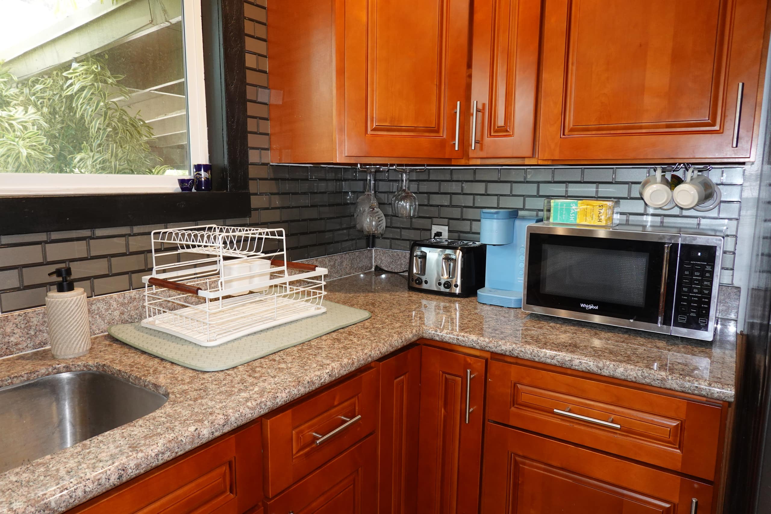 Home in Waianae · ★4.83 · 1 bedroom · 1 bed · 1 private bath - Image 5