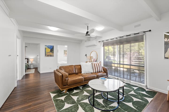 Cozy Church St Stay - Benalla