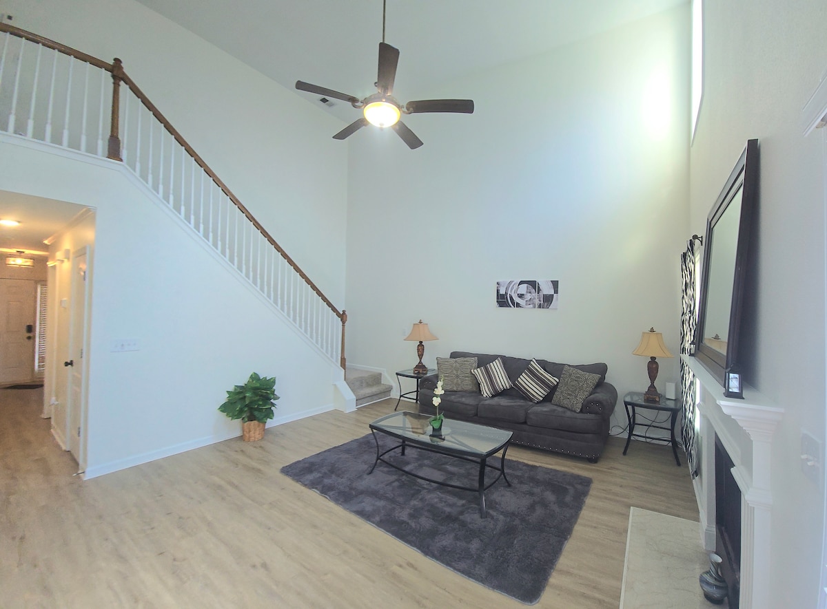 Relaxing room in a great location in Braselton