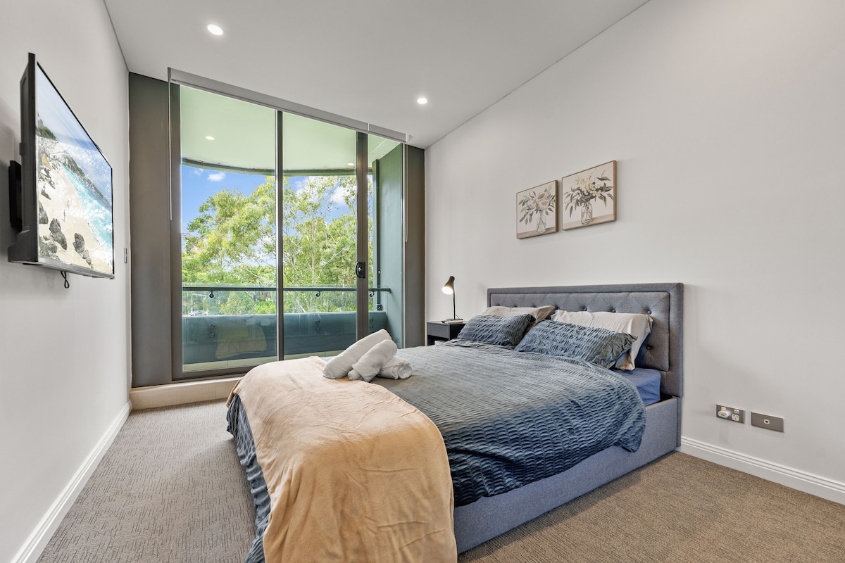 'Olympia' | Luxury 2BR & Free Parking, Pool & Gym