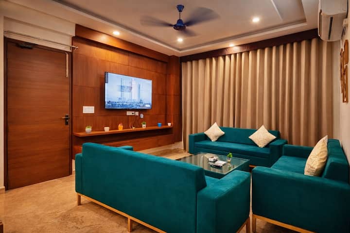 56. 3bhk Spacious Lux Apt, Sec 57, By Instay. - Gurugram