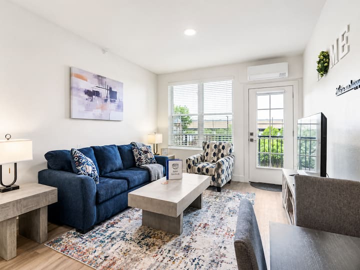 Modern 2br Suite  Convention  Bathhouse Row - Hot Springs, AR