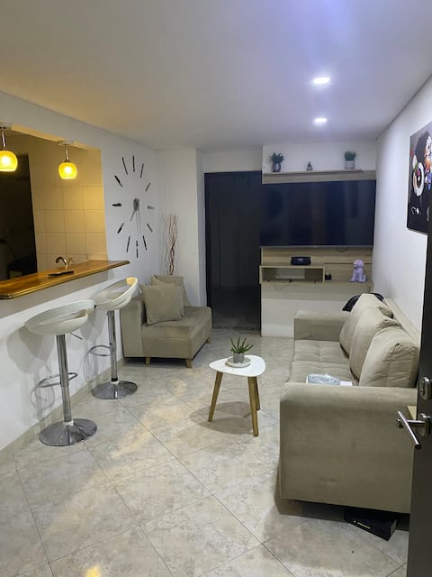 Popular Airbnb listing: Comfortable apartment for 5 people near metro stations in Manrique