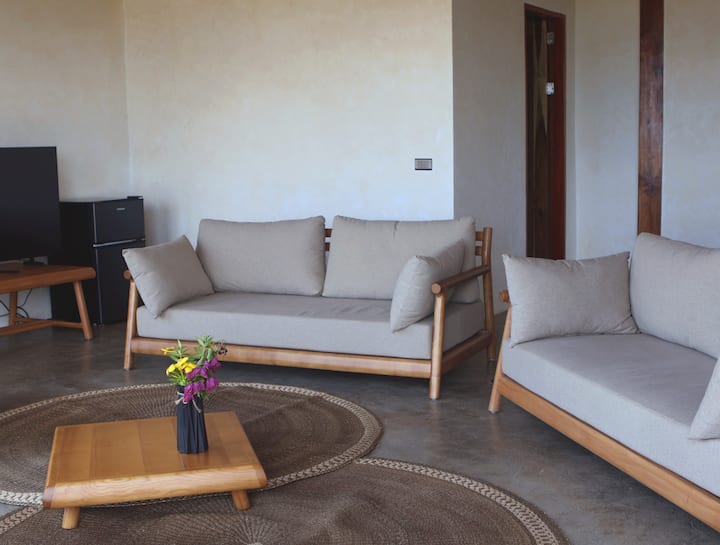 Relaxing 4-bedroom Villa With Private Pool - El Nido