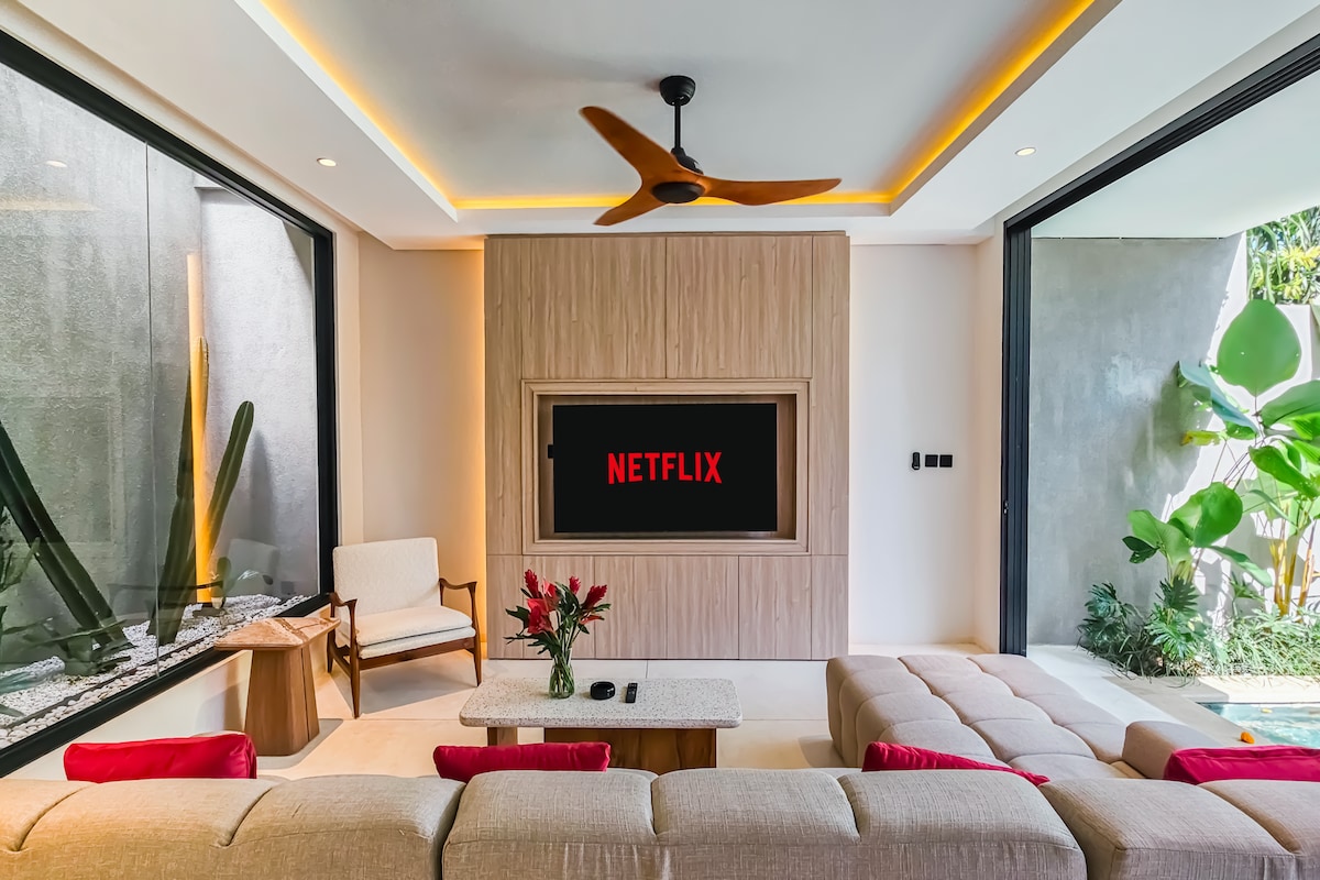 Villa in South Kuta · ★4.67 · 2 bedrooms · 2 beds · 2.5 private baths, порівнянний Airbnb