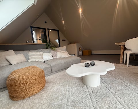Successful Airbnb property: Stylish Bali home near Ouddorp beach in Zuid Holland