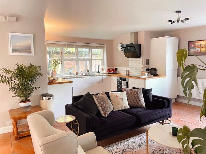 Cosy Home Close To River Exe And Exeter Amenities - Topsham