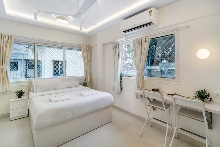 Lyon Secure Bandra Studio W/kitchen & Fast Wi-fi - 孟買