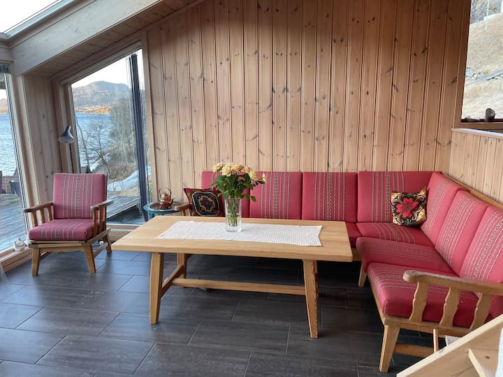 Hytte Ved Fjorden Nær Tursti Til Preikestolen - Greenland