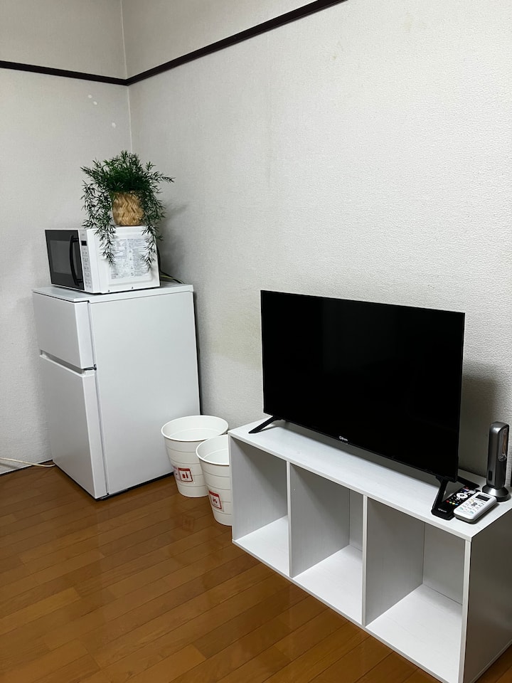 【駅徒歩7分】箱根・丹沢・大山登山|コンビニ・飲食店徒歩5分|生活便利|wifi完備|のどかな自然 - 伊勢原市