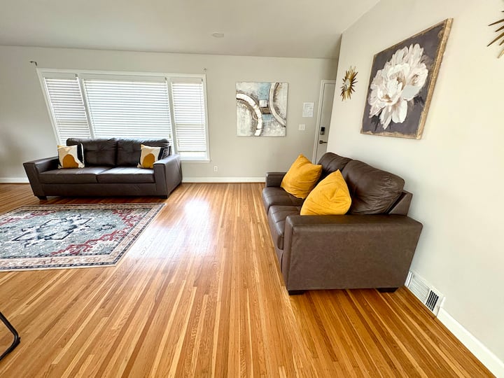 Spacious Louisville Home | Perfect For Families - Louisville