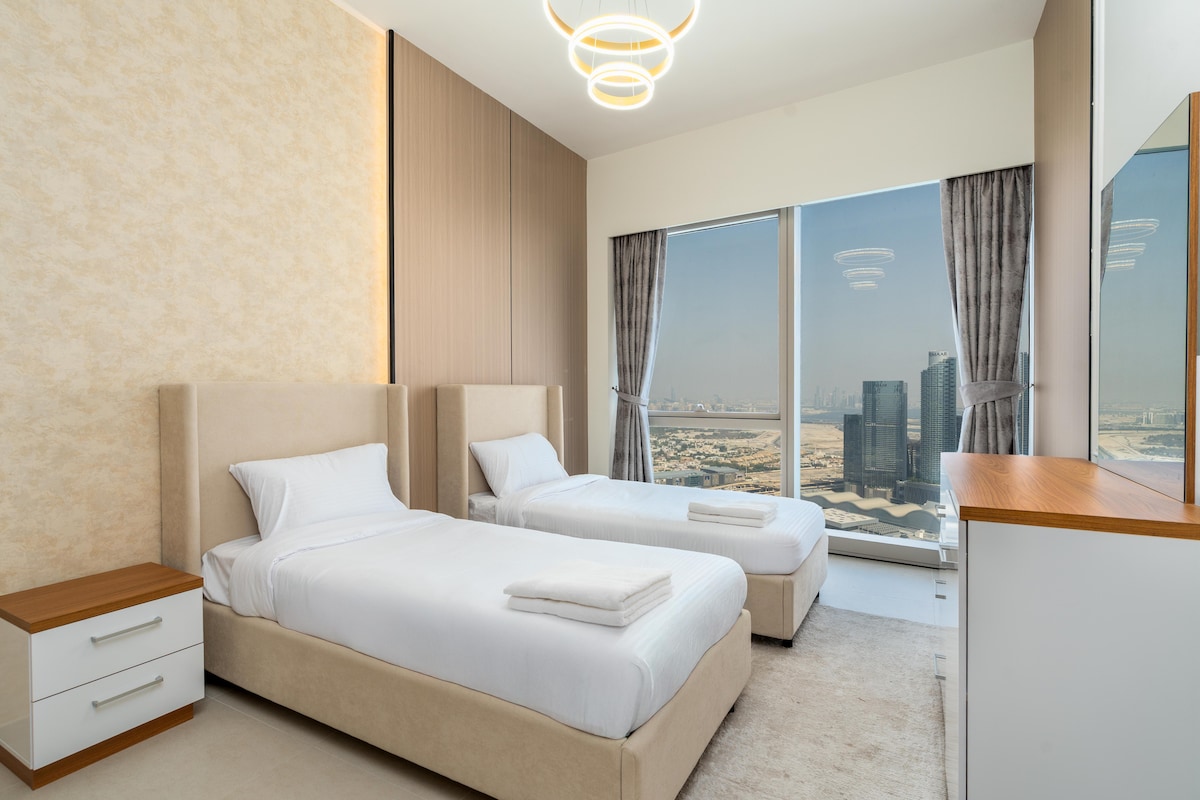 2 Bedroom Furnished Apartment with Burj Khalifa & Fountain View | Grande Signature Residences 5