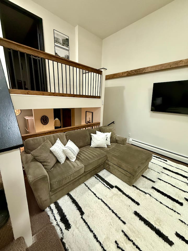 Downtown Potsdam Beautiful 3 Bedroom Townhouse #4 - Potsdam, NY