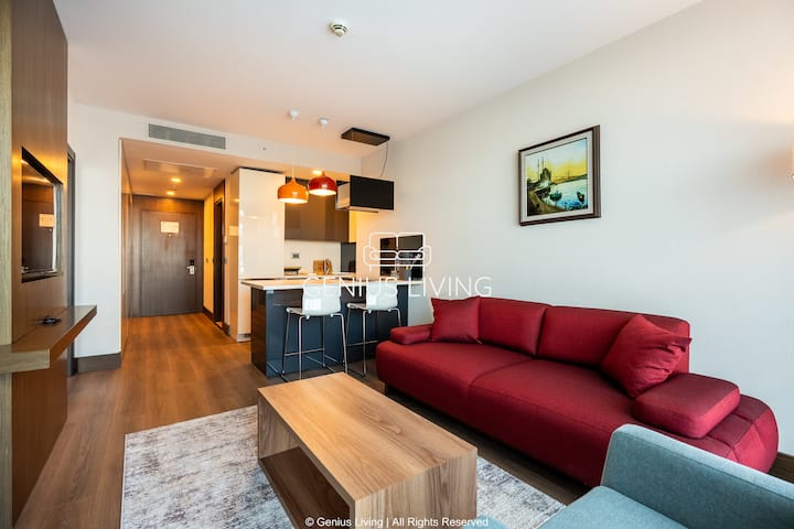 Spica | Elegant Design 1br Apartment | Pool & Gym - Küçükçekmece