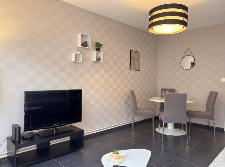 Le Sun Corner - Proche De La Gare, Parking Privé - ibis budget Nancy Porte Sud
