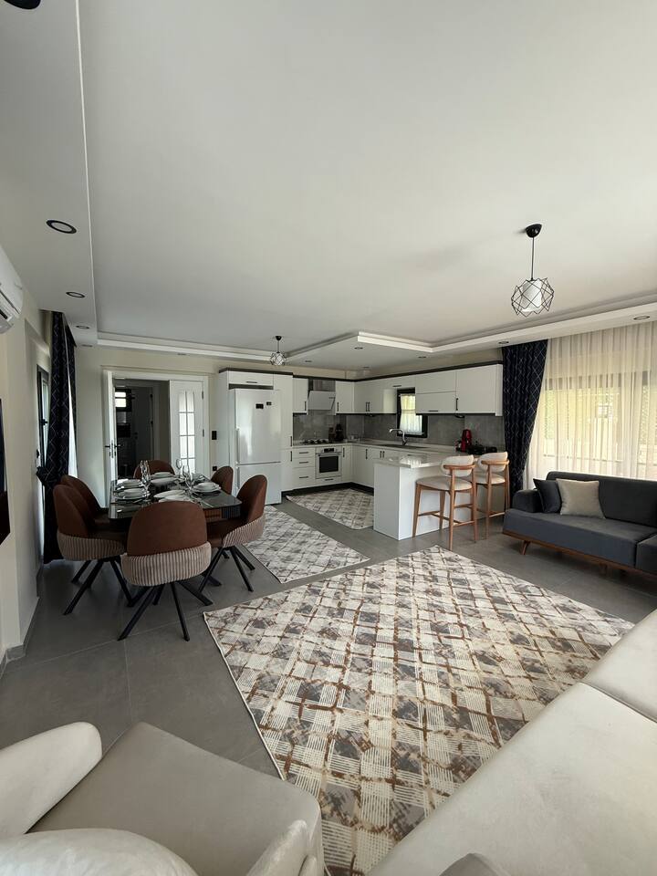 Villaaleyna2
Fethiyedenize5dktam Korunaklımüstakil - Fethiye