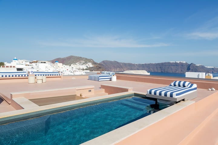 Villa Oro | 5 Bedroom Villa With Pool And Hot Tub - Oia