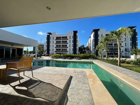 Top Airbnb: Cozy apartment + perfect location in Fraccionamiento San Pedro Cholul