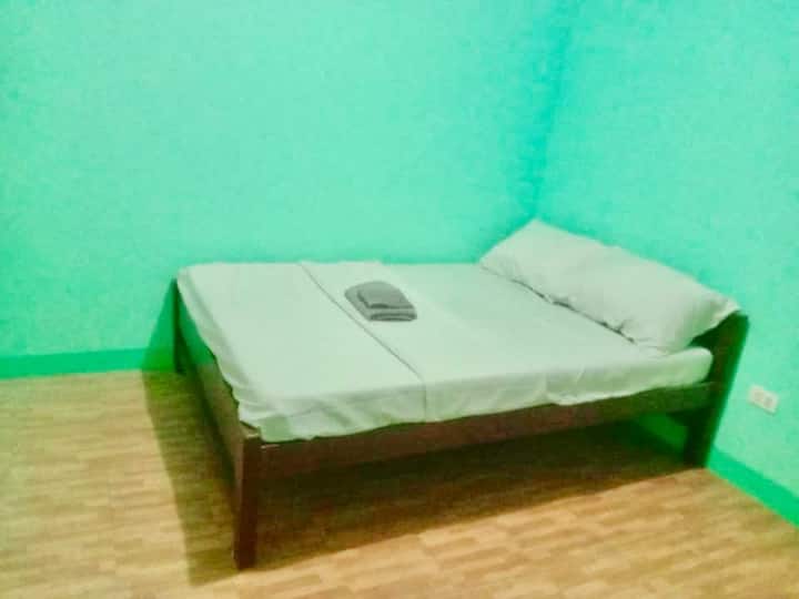 A Comfortable 2 Storey House Perfect For Family. - Iloilo City
