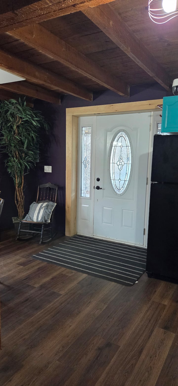 Brookside Burrow W/ Hot Tub And Lake Access - Nova Scotia